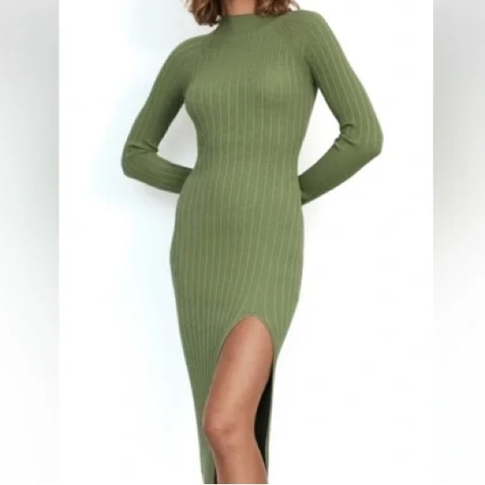 Aritzia Wilfred Sz XXS Alchemy Ribbed Green Sage Midi Dress